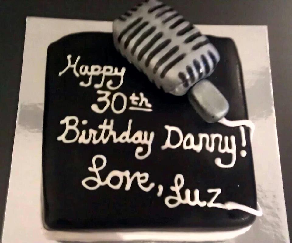 Microphone cake